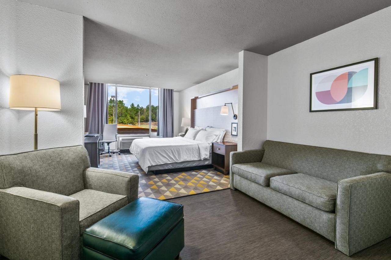 Holiday Inn Express Hotel & Suites Lucedale By Ihg Exterior photo