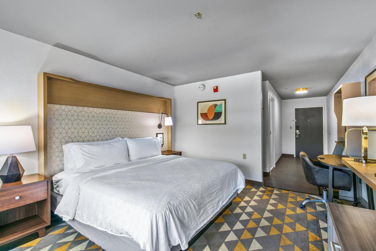 Holiday Inn Express Hotel & Suites Lucedale By Ihg Exterior photo