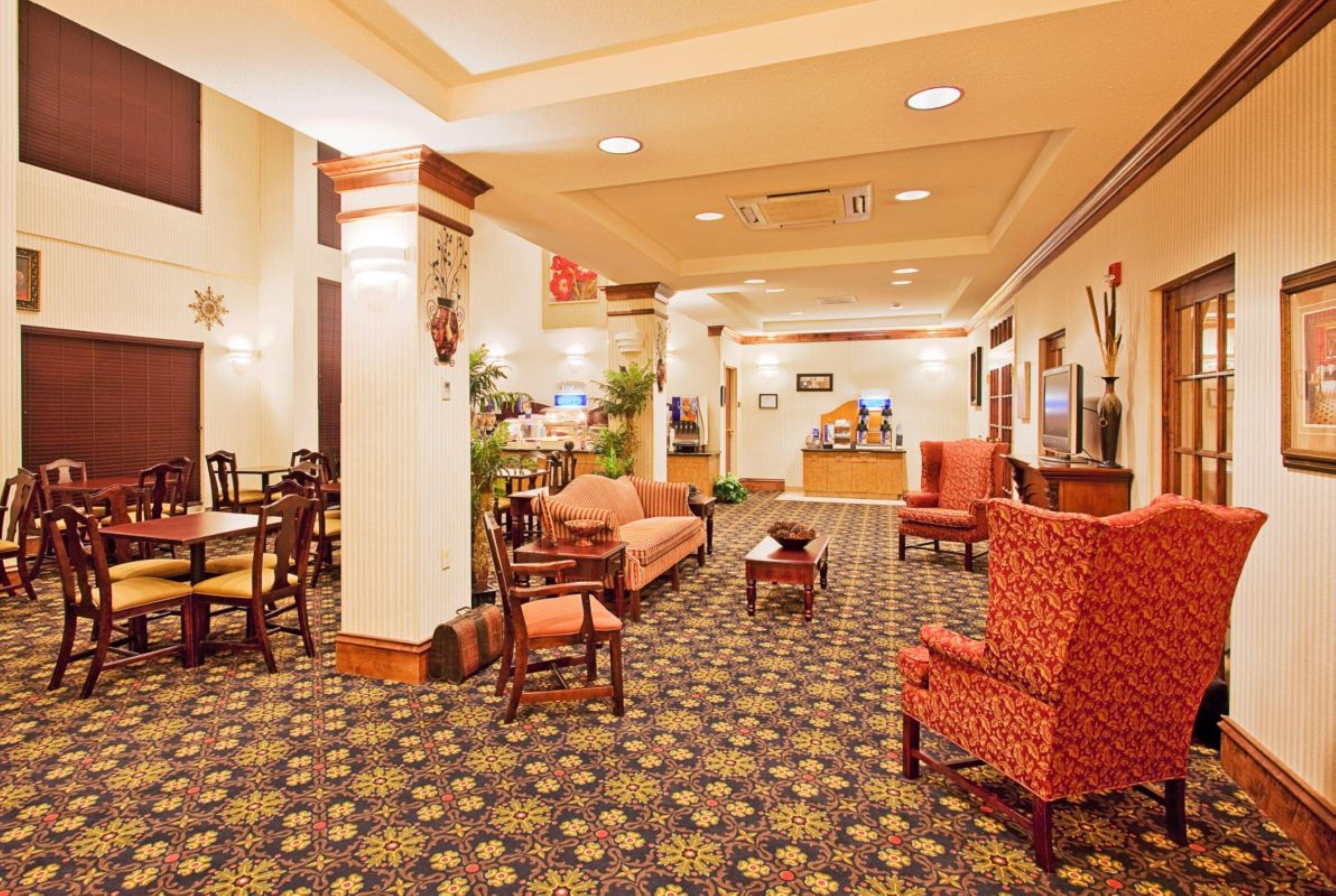 Holiday Inn Express Hotel & Suites Lucedale By Ihg Exterior photo