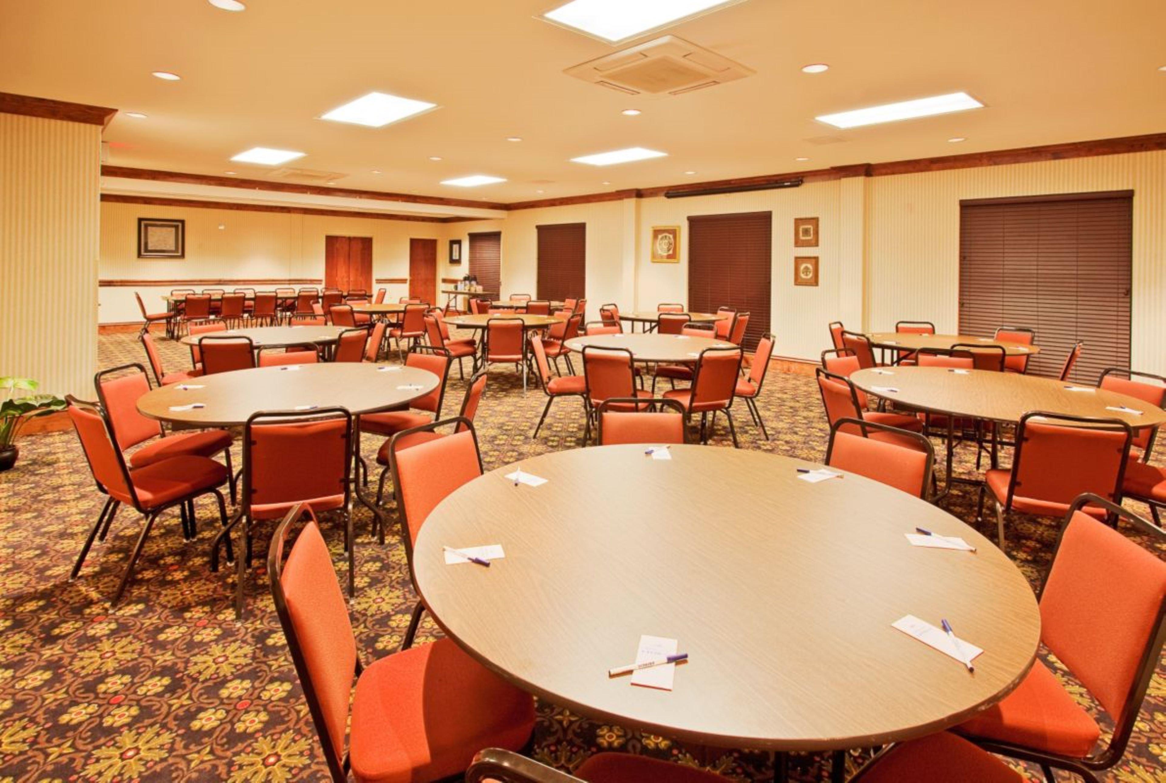 Holiday Inn Express Hotel & Suites Lucedale By Ihg Exterior photo